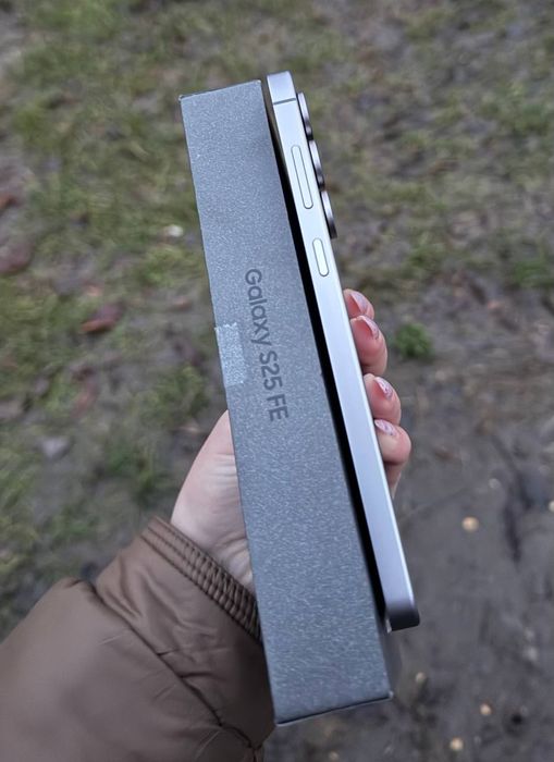 Samsung S25 FE neverlock (open box)