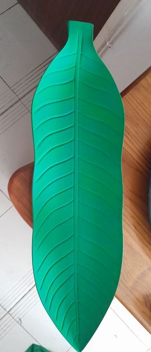 Bandeja em formato de folha