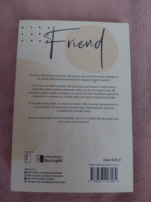 Friend - Monika Dąbrowska- wydawnictwo niezwykłe