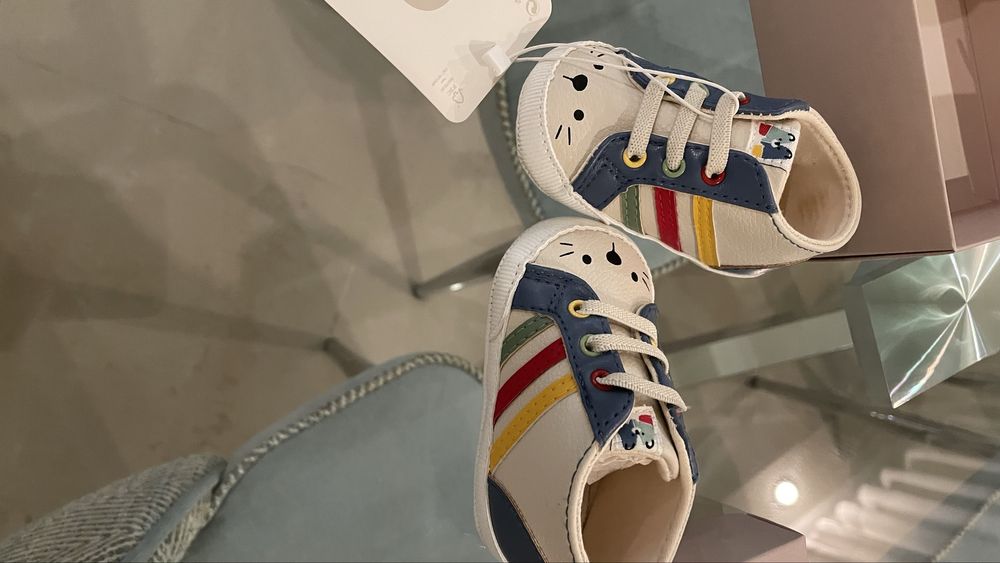 Sapatos Mayoral-novos