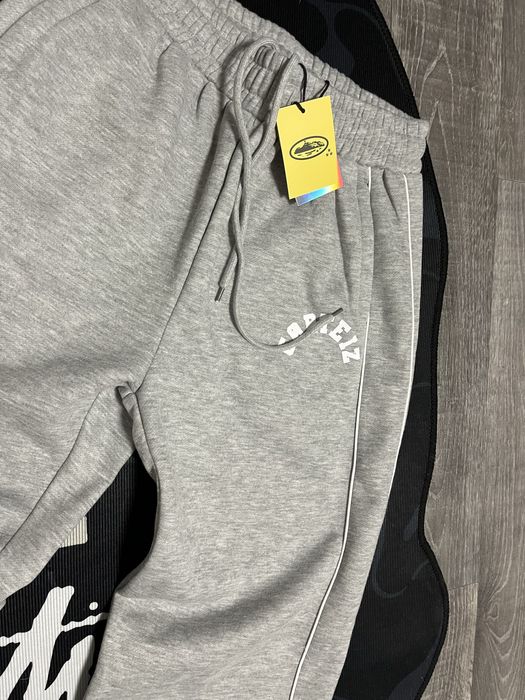 Широкі штани CORTEIZ