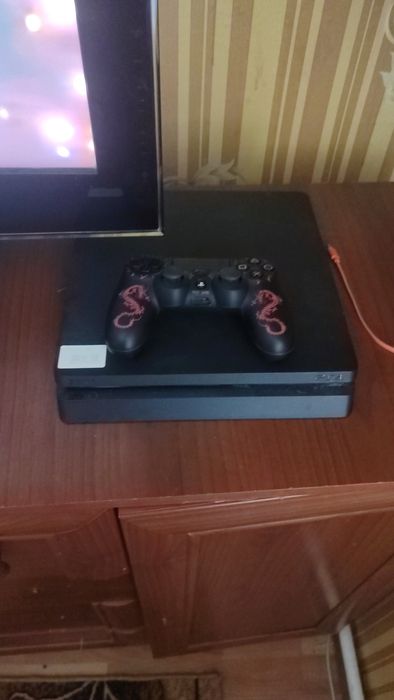 Playstation 4 slim 512 gb Идеал