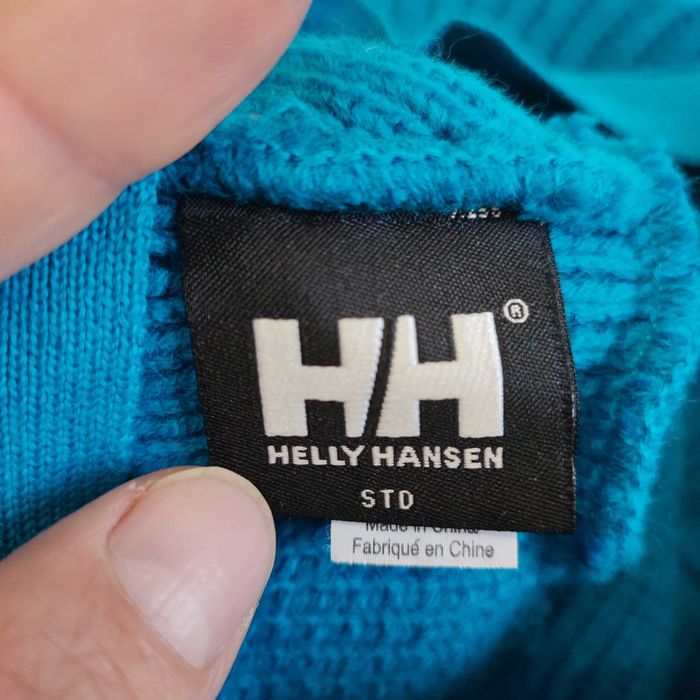 Шапка женская "Helly Hansen" Новая!