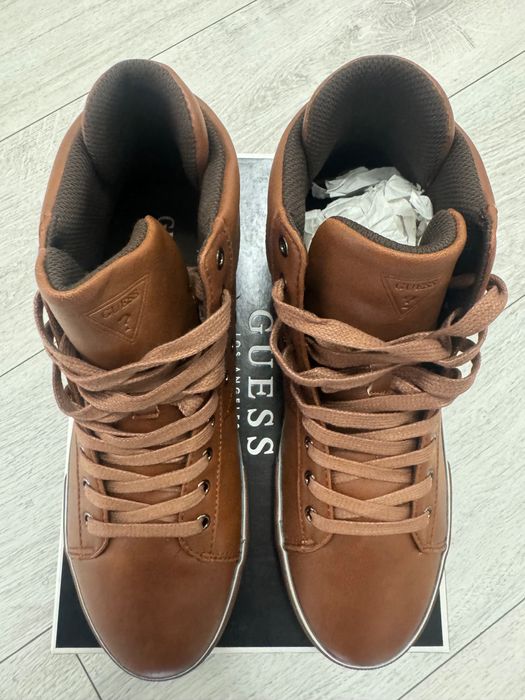 Продам  чоловічі кеди Guess