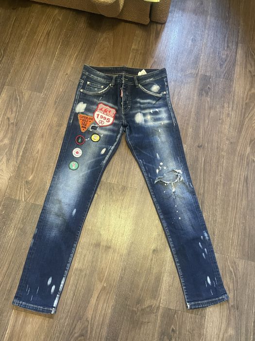 Рваные джинсы Dsquared2
