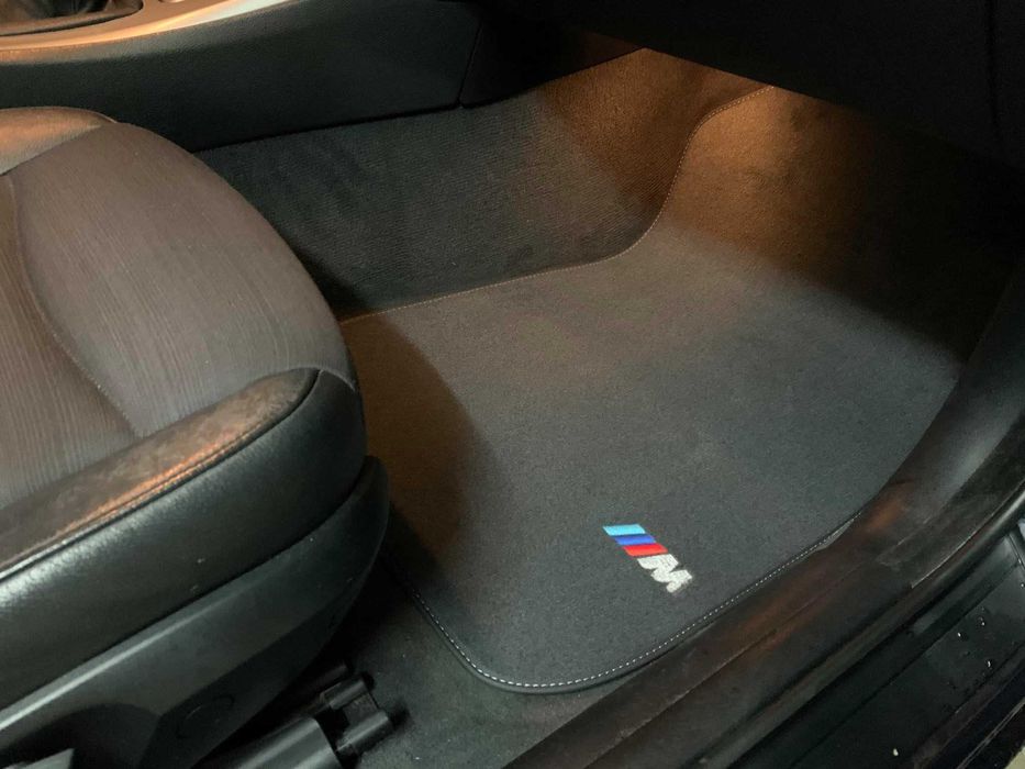 Tapetes BMW Serie 1 E81/ E82/ E87/ E88 - Qualidade Original - MOZA.PT