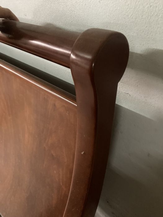 Comoda, mesas de cabeceira e cama em cerejeira