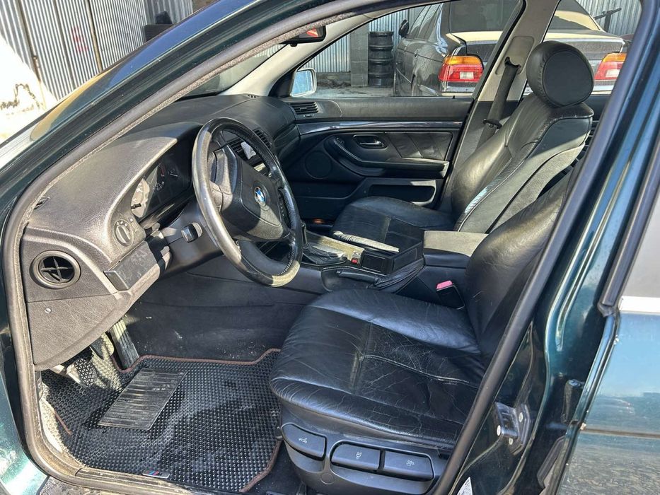 BMW 5 Series E39, 1998 рік