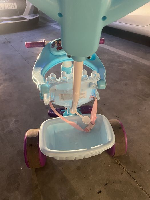 Triciclo frozen feber