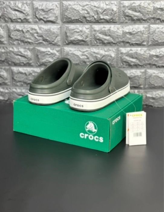 Мужские шлепанцы crocs/удобные кроксы/кроксы много размеров crocs хаки