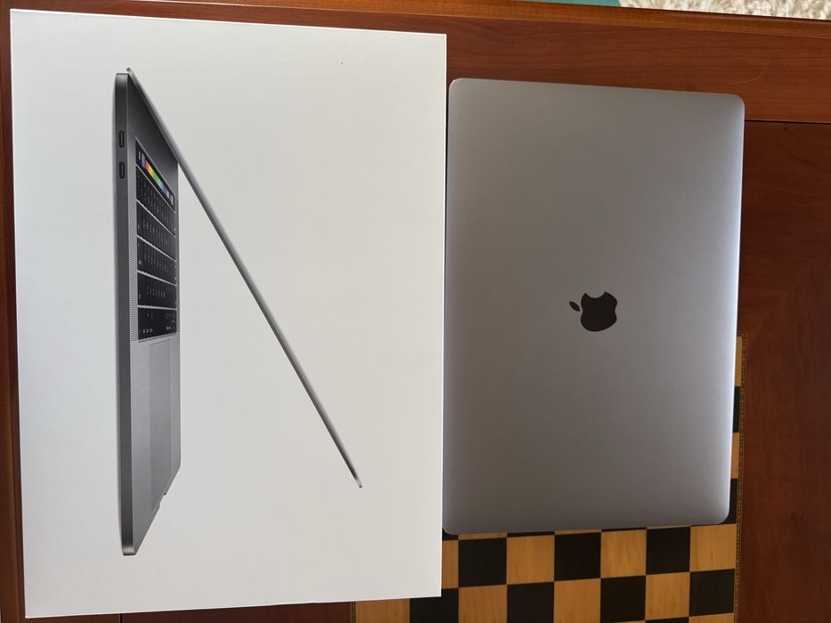 MacBook Pro, 15 polegadas, 2016
