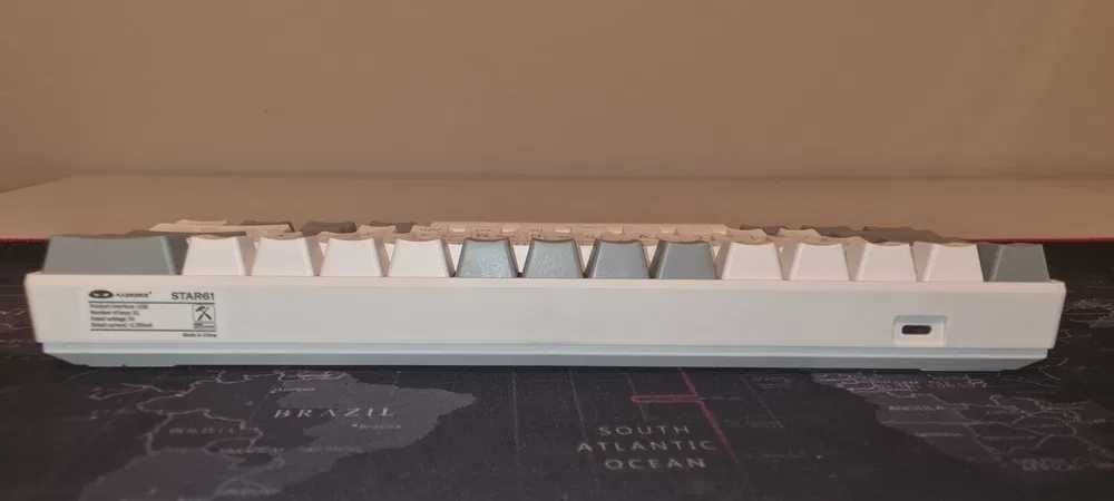 Teclado Mecânico compacto com RED Switches Novo na caixa