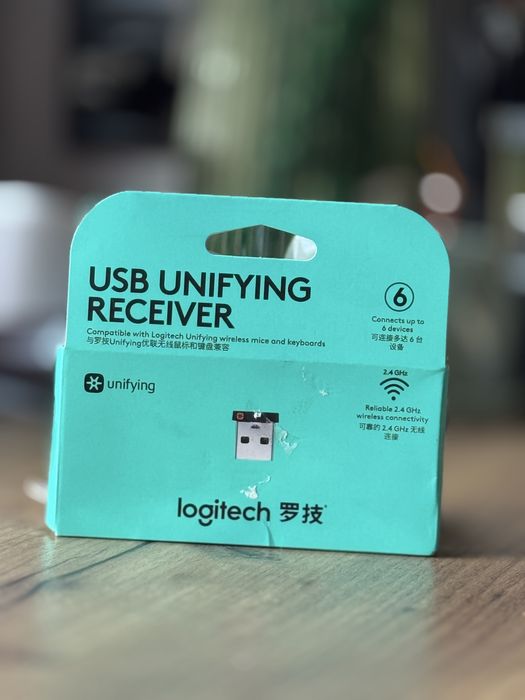 Ресивер Logitech Unifying конектор адаптер