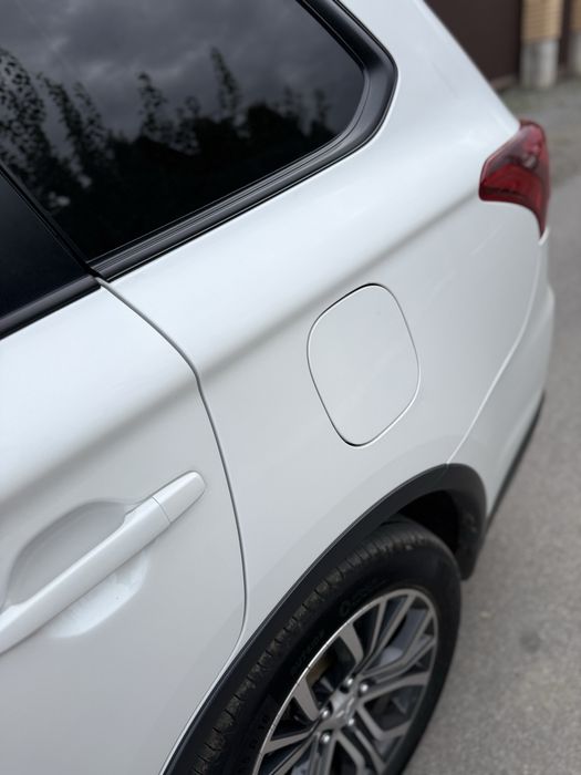 Mitsubishi Outlander 2017