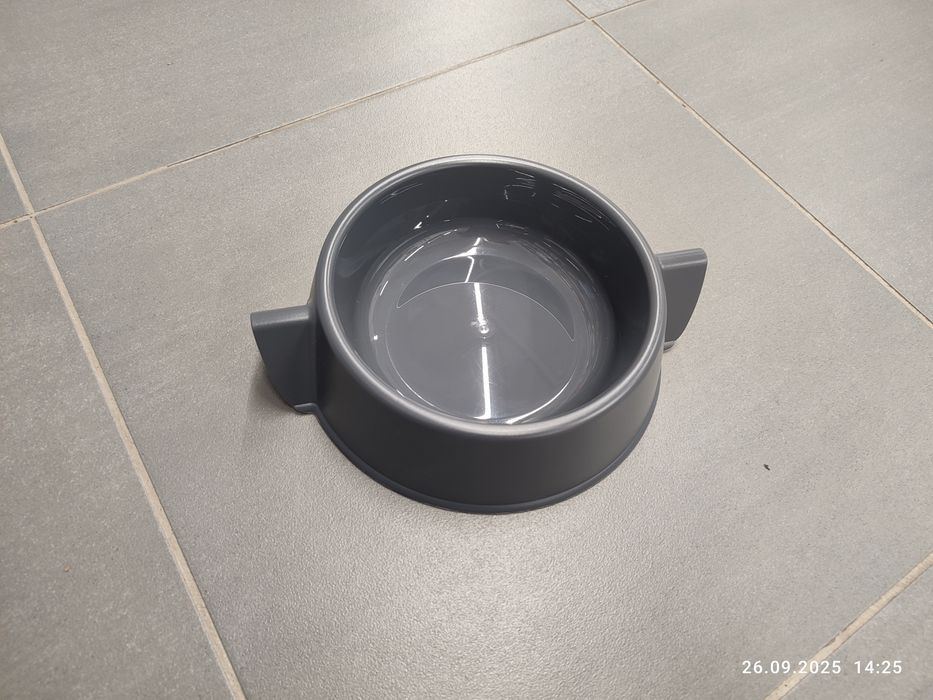 Nowa szara antypoślizgowa miska dla zwierząt