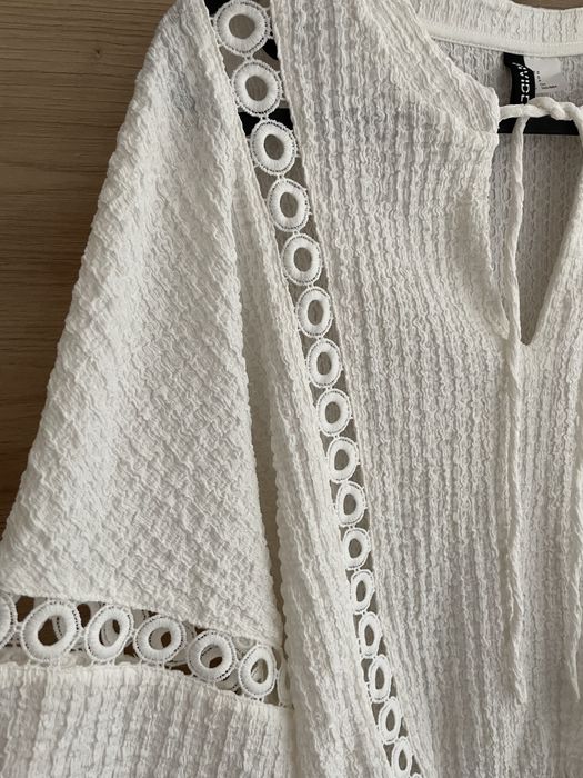 Biała krepowana bluzka boho Basic spring koronkowe ażurowe wstawki s 36