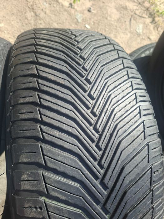 Шини Б/У 2шт 245/45 R19 102Y Michilin CrosClimate2.