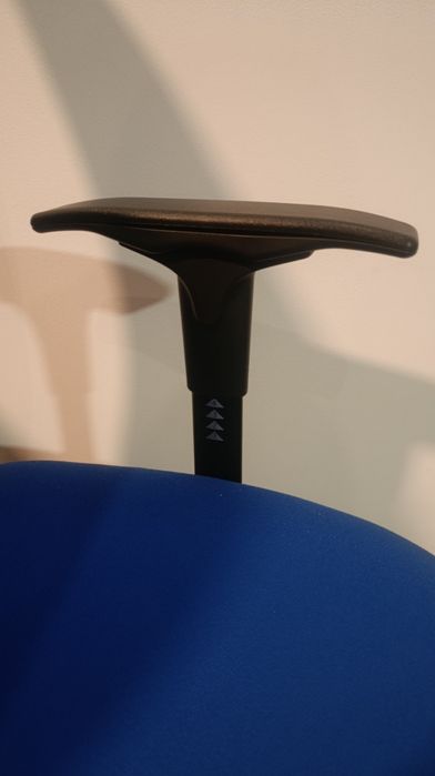 Cadeira de escritório azul