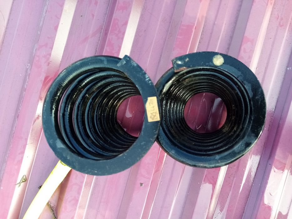 Пружины для увеличения грузоподьемности. Произведенные в СССР.