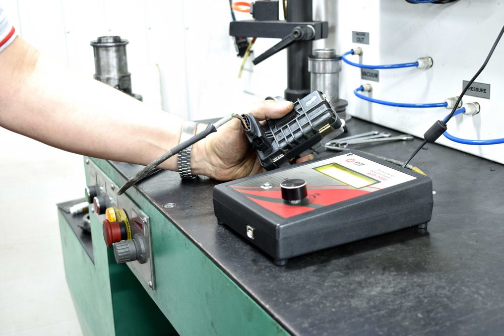 Діагностика та дефектовка знятих турбокомпресорів, турбін