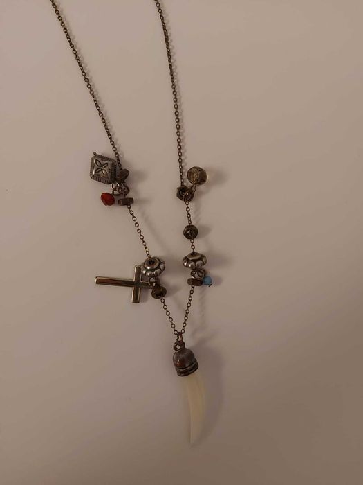 Colar comprido prateado