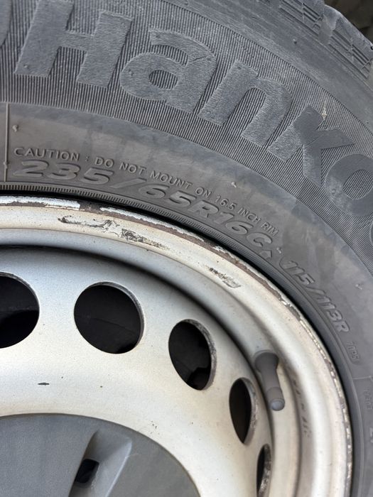 Зимові шини Hankook 235/65 R16C — 4 шт., 2020 рік
