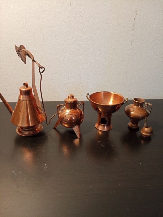 4 Miniaturas em cobre	Lamparina Fogareiro 2 potes 	Vintage	Rustico*