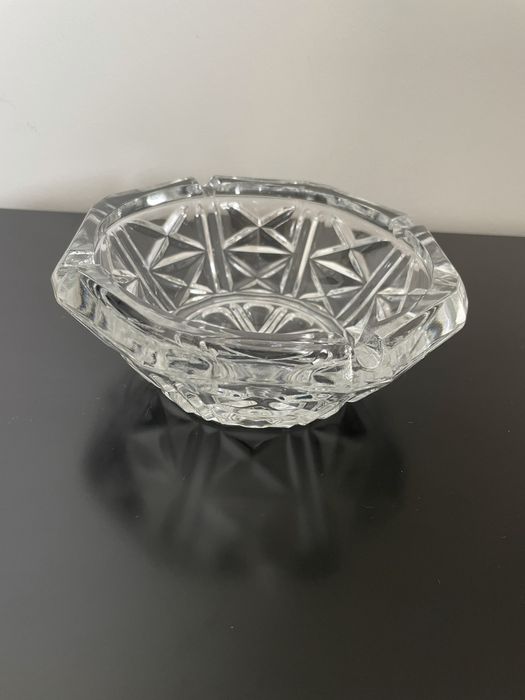 Cinzeiro vidro trabalhado