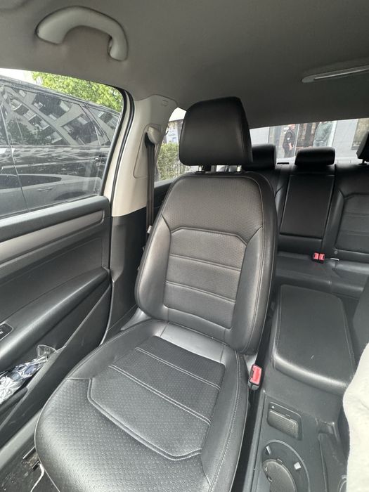 Продам VW Passat 2012 року