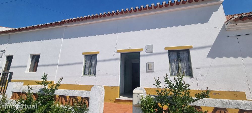 Moradia Localizada em Aldeia Típica do Alto Alentejo - Vale de Gaviões — Margem, Portalegre