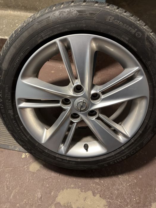 Sprzedam komplet alufelg 17" z rozstawem 5x115