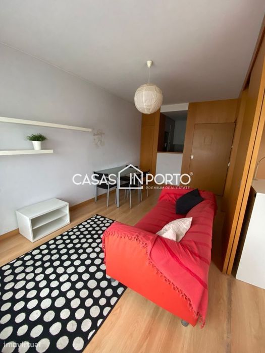 T1 Totalmente Equipado e Mobilado Junto ao Pólo Universitário do Por