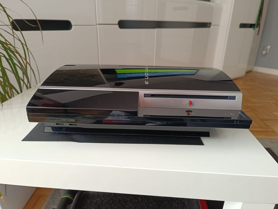 Sony PlayStation 3, PS3, CECHJ04, 40GB, 2 gry