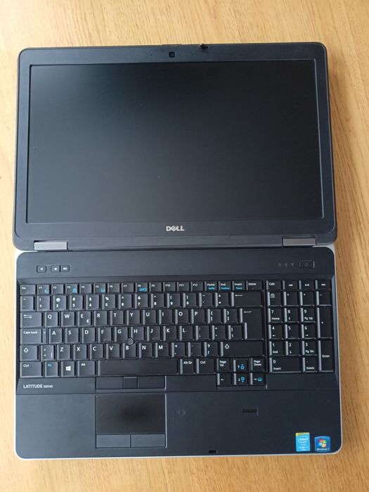 Laptop ze stacją Dell i7 Latitude 6540