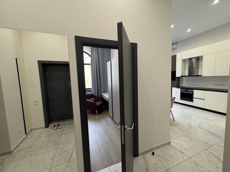 Продаж 2к квартири з новим ремонтом. Шовковична, 23. Ексклюзив.