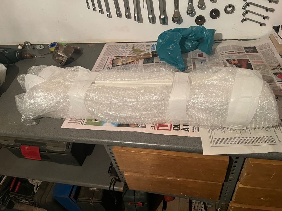 Mesas de refeição sem cadeiras