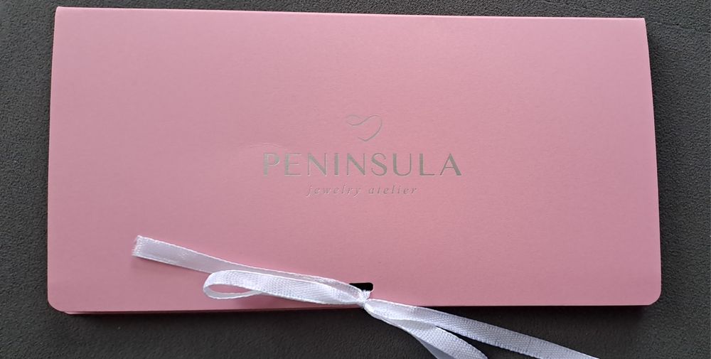 Подарункові коробочки та пакетики для прикрас