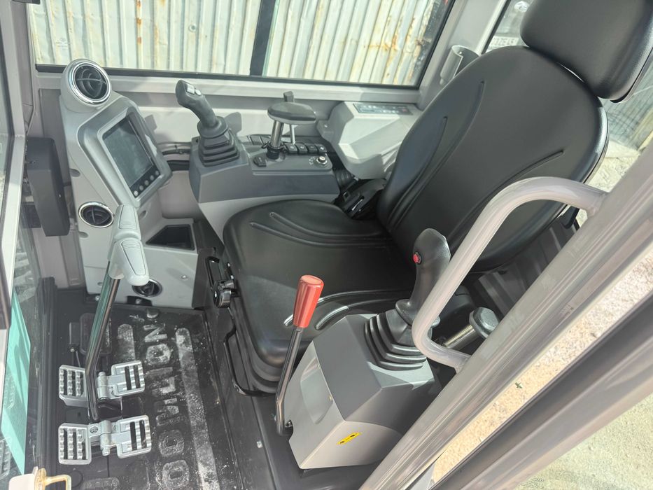 Mini giratória Zoomlion ZE26