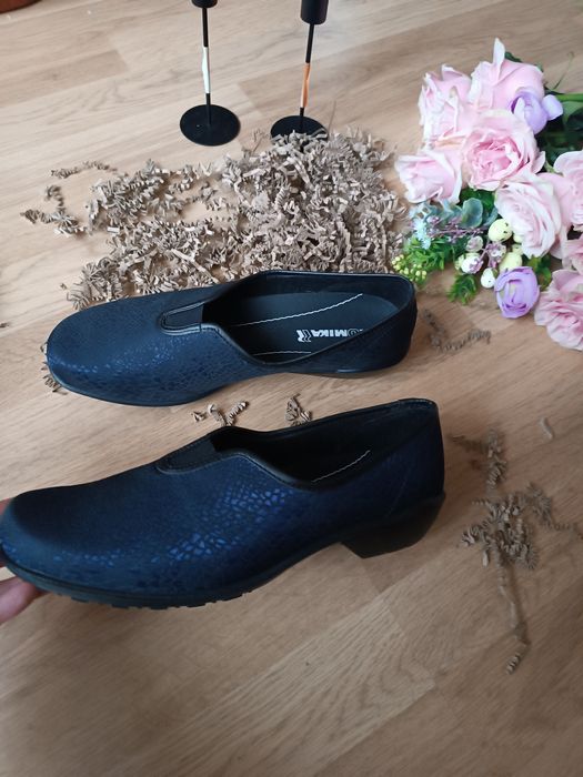 Брендовые  весенние туфли. Германия. Р 41. Новые