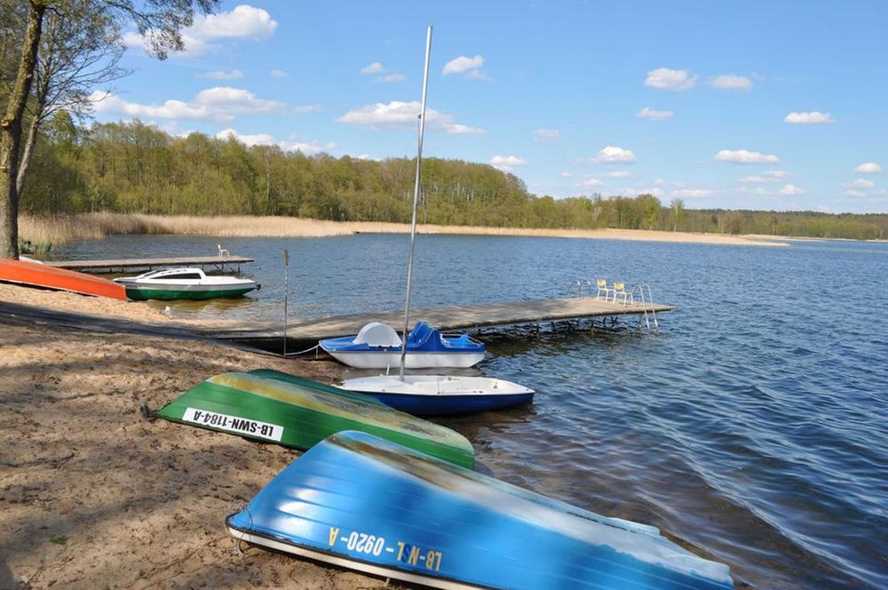 Noclegi-pokoje w Przełazach nad jeziorem NIESŁYSZ + CAMP-pole namiotow
