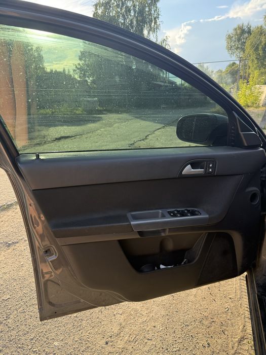 Продам авто VOLVO V50 2008