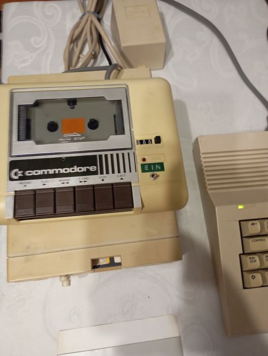 Komputer Comodore C64