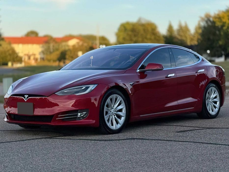 Tesla Model S 100D      2017