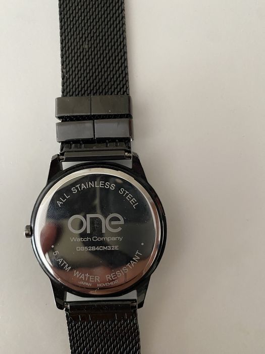 One Watch modelo 065284CM32E