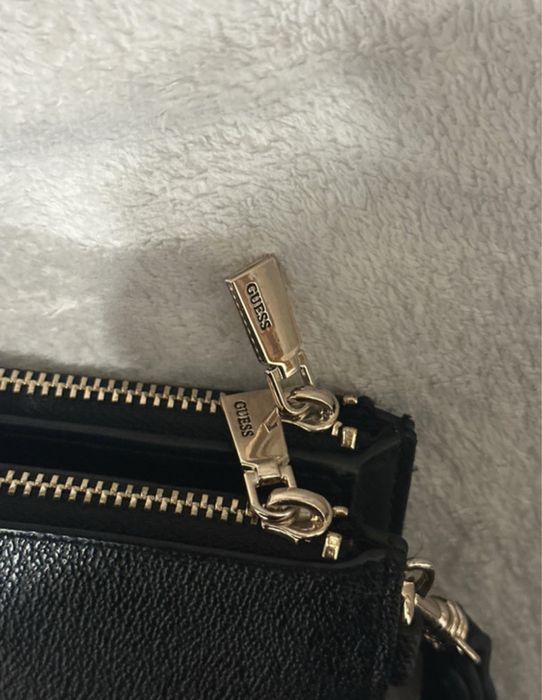 Carteira guess como nova