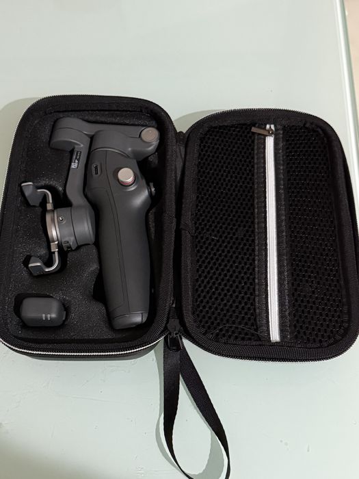 Dji Osmo Mobile 8 como novo, na garantia. Pack de acompanhamento avançado.
