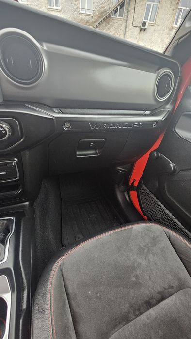 Продам Jeep Wrangler