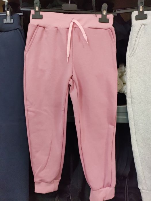 Calça criança 4,50 Euros.           Só para REVENDA