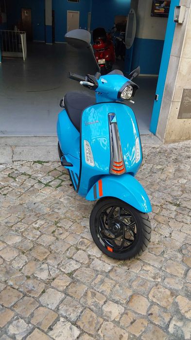 Vespa Primavera 125 com