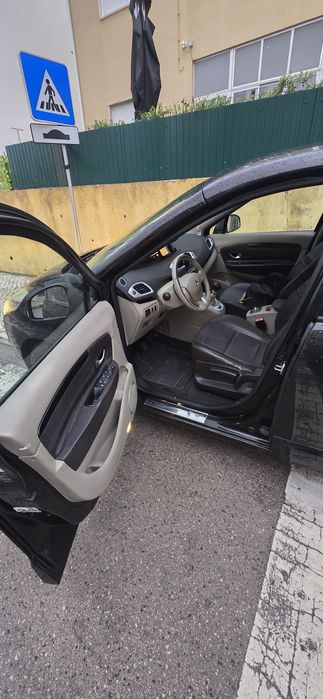 Renault Scénic 1.9 dCi 2010 – Económico, Familiar e Fiável